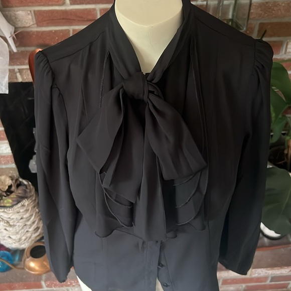 NY&Co Pu55y Bow Secretary Blouse - Picture 2 of 6